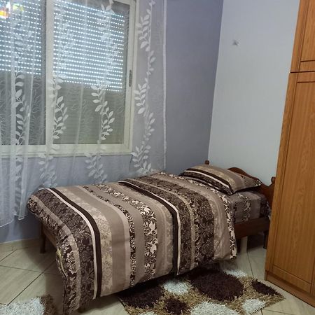 Flodril Appartment Durrës Kültér fotó