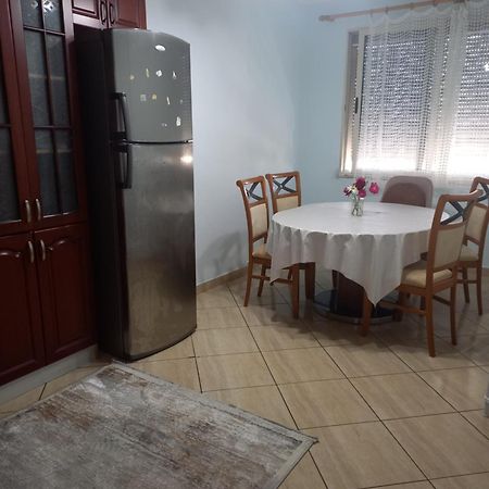 Flodril Appartment Durrës Kültér fotó