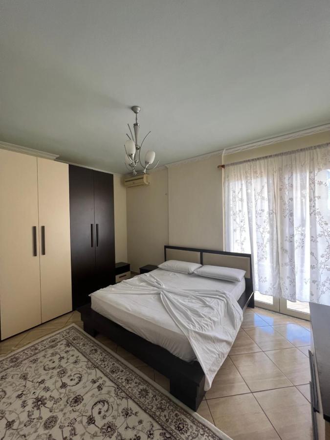 Flodril Appartment Durrës Kültér fotó